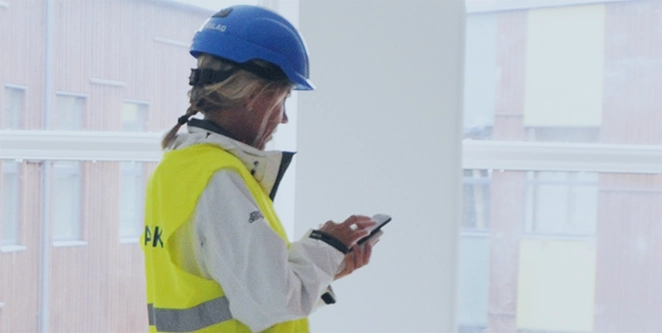 Säljare Byggbeslag besöker pågående byggprojekt